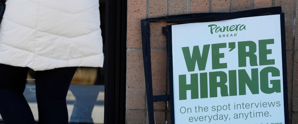 Labor Market Remains Tight as US Jobless Claims Slightly Decrease