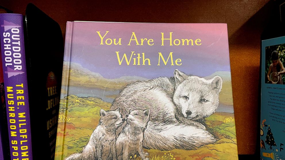 Children's illustrator loses publishing contract due to anti-trans comments