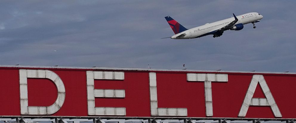 Despite $363 million loss, Delta affirms strong travel demand