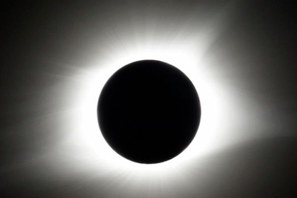 Total Solar Eclipse to Sweep US in One Year: Mark Your Calendars!