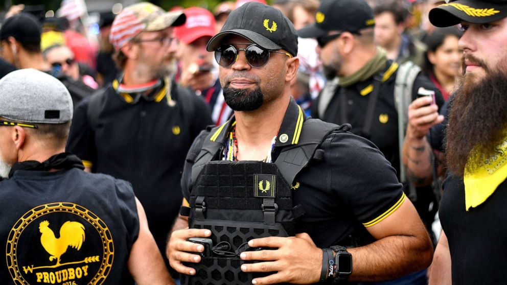 DC Police Lieutenant Accused of Obstructing Investigation into Proud Boys Leader