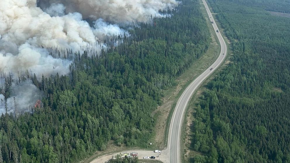 New Blaze in British Columbia Causes Evacuation; Rain and Smoke Prove Effective in Fighting Alberta Wildfires