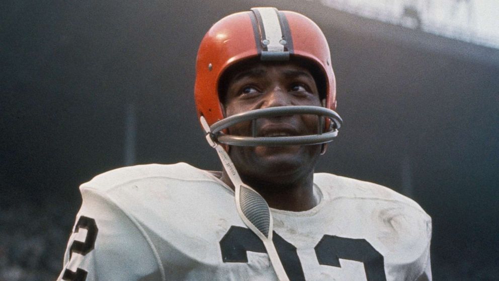 NFL running back and civil rights advocate Jim Brown passes away at the age of 87.