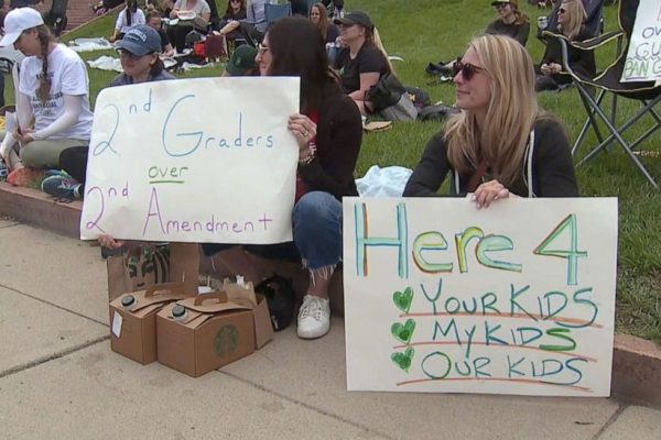 "Colorado Capitol hosts a sit-in against gun violence, with participation from thousands of women"