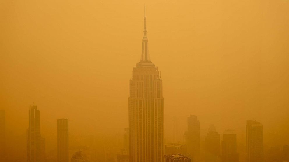 Criticism Arises Over Response Time for Smoke Wave Warnings in New York City