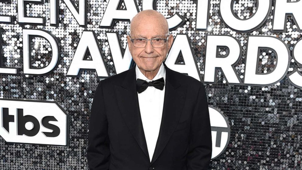 Renowned Actor Alan Arkin, Acclaimed for 'Little Miss Sunshine,' Passes Away at Age 89