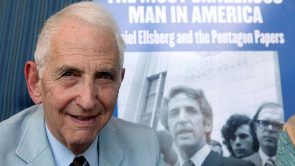 Renowned Whistleblower of Pentagon Papers, Daniel Ellsberg, Passes Away at 92 Years Old