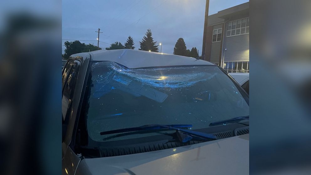 Sheriff apprehends three suspects involved in Oregon car vandalism with rocks