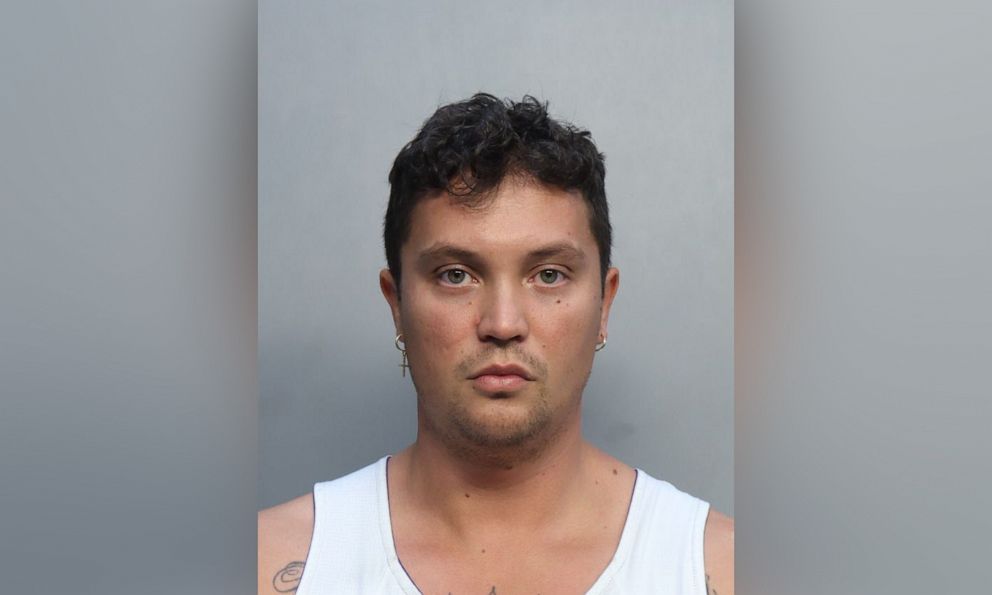 Police report: 6-year-old Miami girl successfully escapes alleged kidnapper by biting his arm