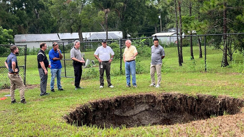 Reopening of a Florida sinkhole that caused a fatality in 2013 poses no threat this time