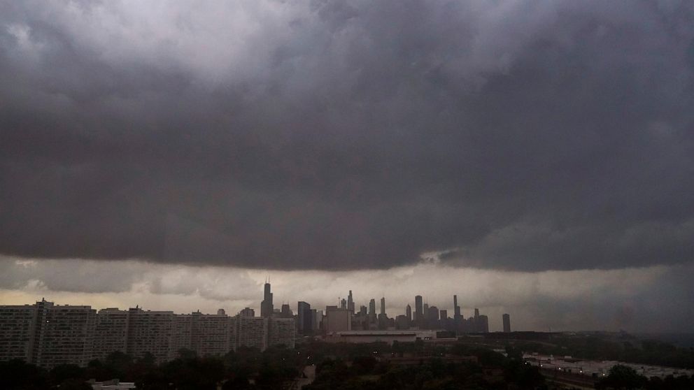 Severe Weather Warnings Issued as Tornado Touches Down near Chicago's O'Hare Airport