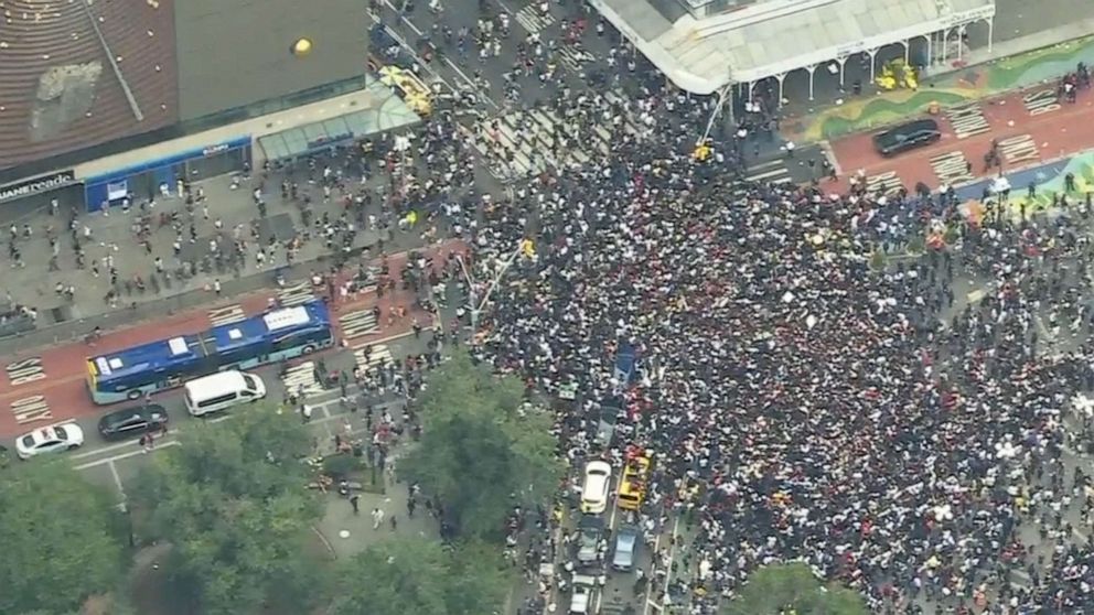 Free PlayStations lead to chaotic scenes in Union Square, New York City