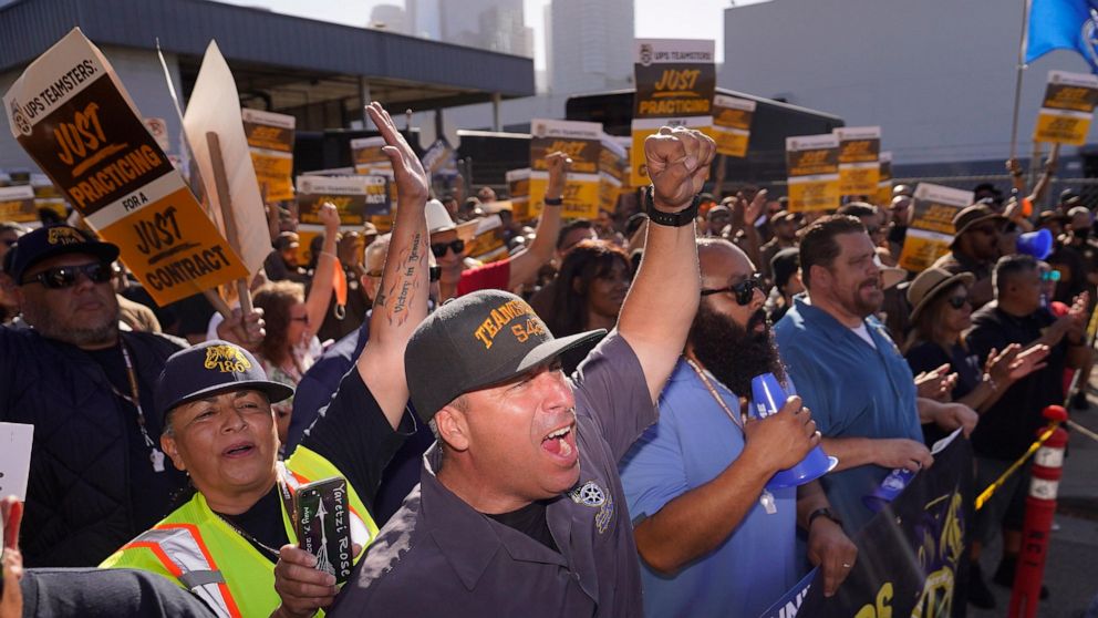 UPS Workers Approve Contract Negotiated by Union Leaders in July