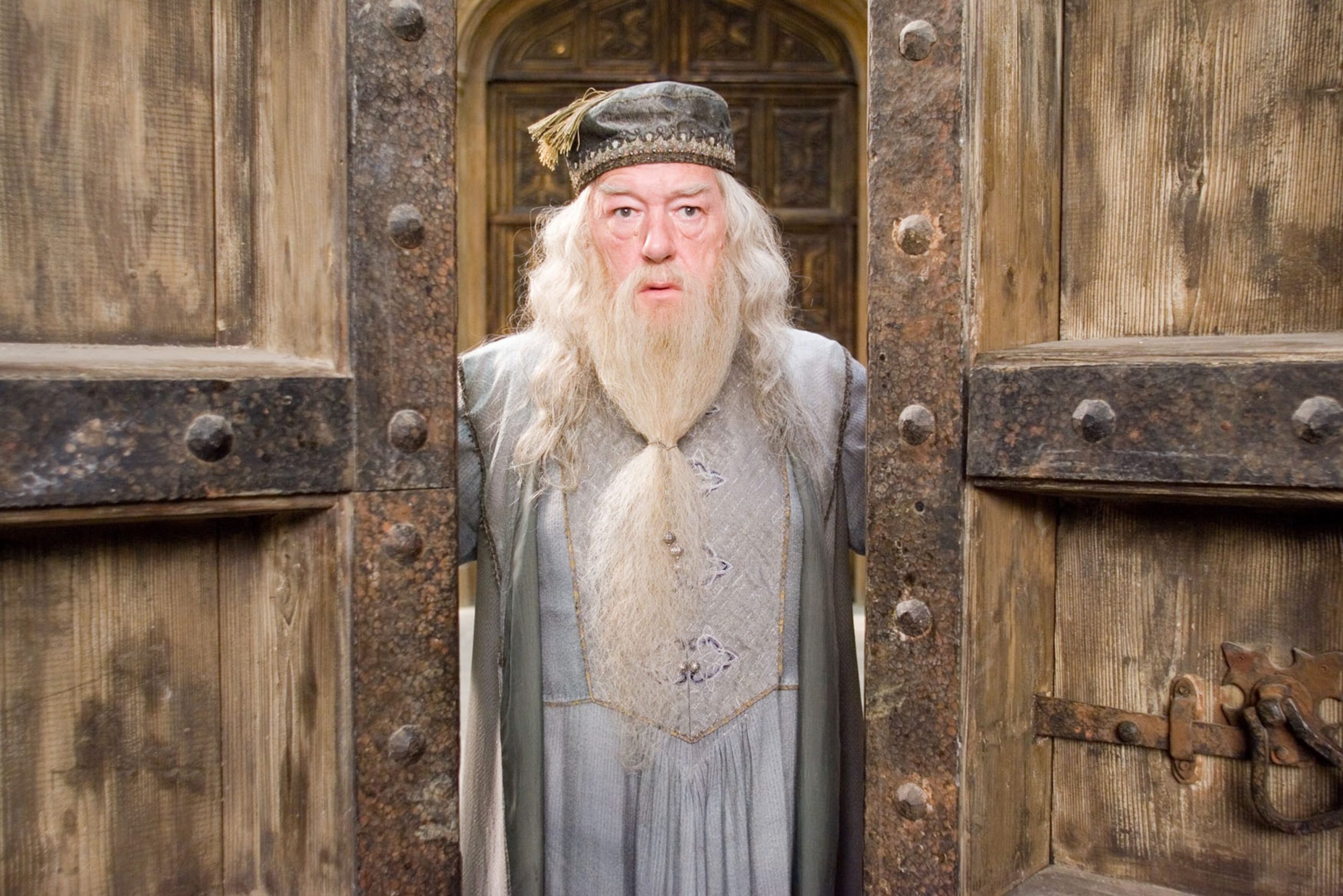 Actor Michael Gambon, known for his portrayal of Dumbledore in 'Harry Potter', passes away at the age of 82