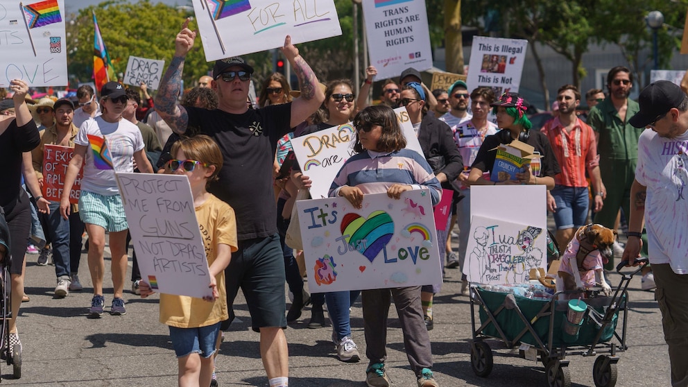 California Governor Vetoes Bill Mandating Consideration of Gender Identity in Custody Court Decisions