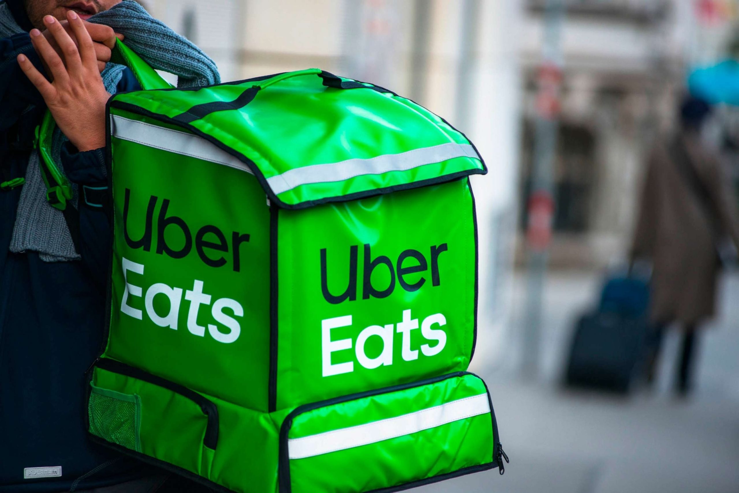 Instacart's Announcement Prompts Uber Eats to Accept SNAP Benefits for Grocery Purchases
