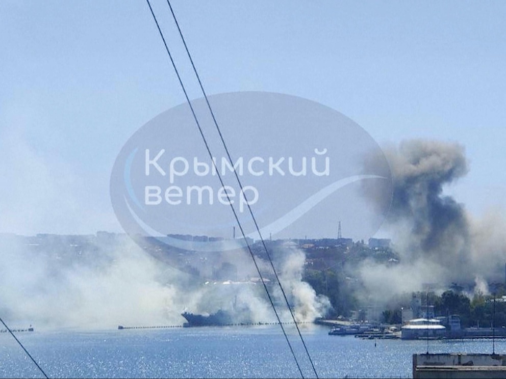 One Serviceman Killed as Ukraine Missile Strike Targets Russia's Black Sea Fleet Headquarters