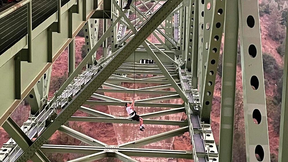 Teenager Rescued Safely Following Stunt Incident Resulting in Suspension from California's Tallest Bridge