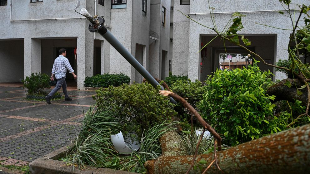 Typhoon Haikui prompts Taiwan to halt work, transport, and classes