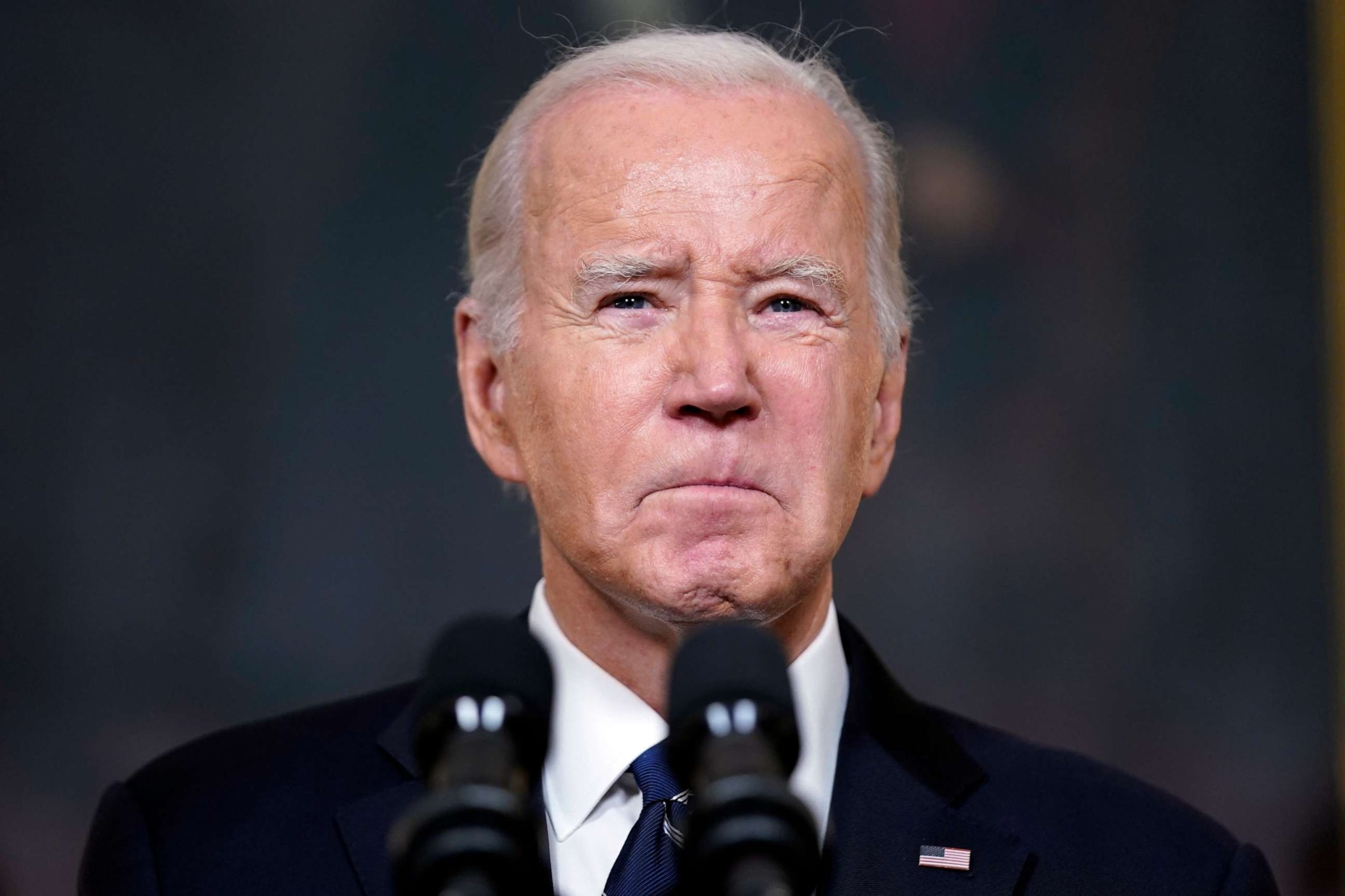 Biden Engages in Conversation with Families of Missing Americans, Expresses Empathy for Their Suffering