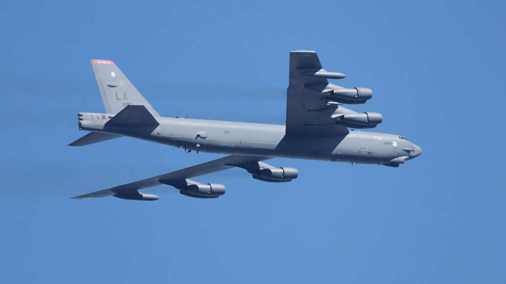 Chinese Fighter Jet Comes Dangerously Close to US B-52 Bomber, US Military Reports