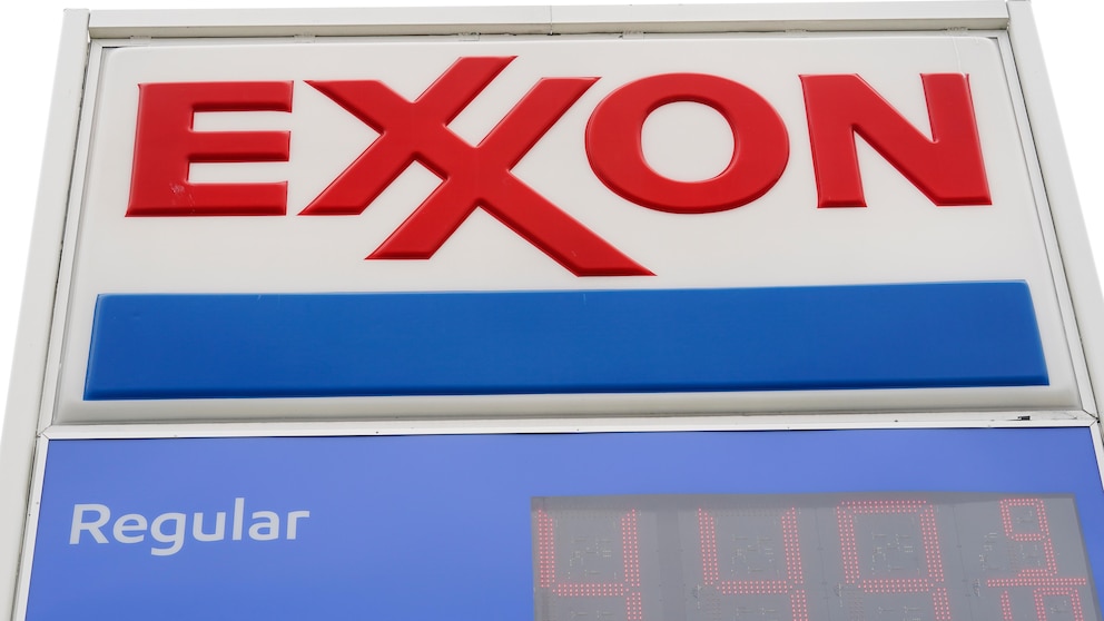 Exxon Mobil strengthens commitment to fossil fuels through $59.5 billion agreement with Pioneer Natural