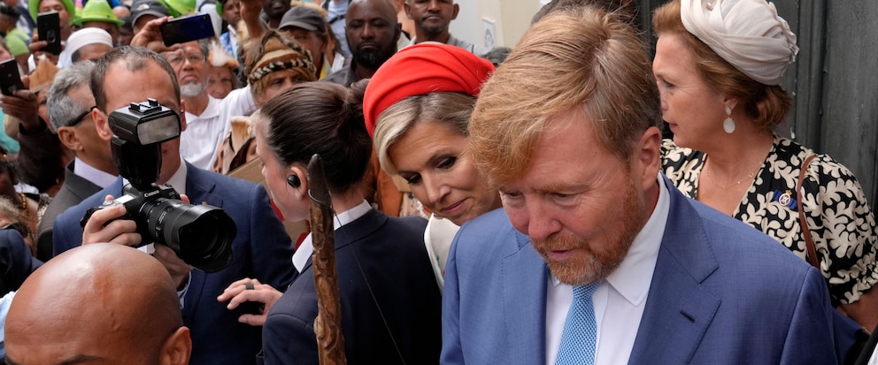 Protesters Confront Dutch King and Queen During Visit to South Africa Slavery Museum