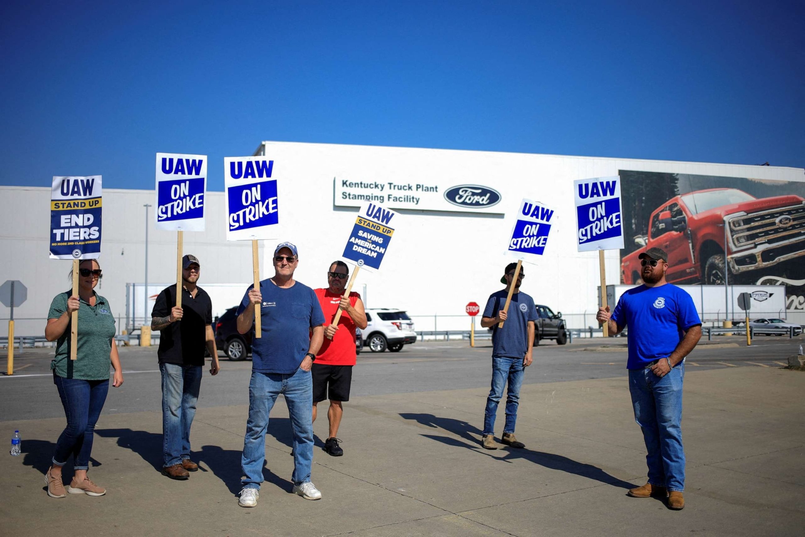 Sources report that the UAW has reached a tentative agreement with Ford