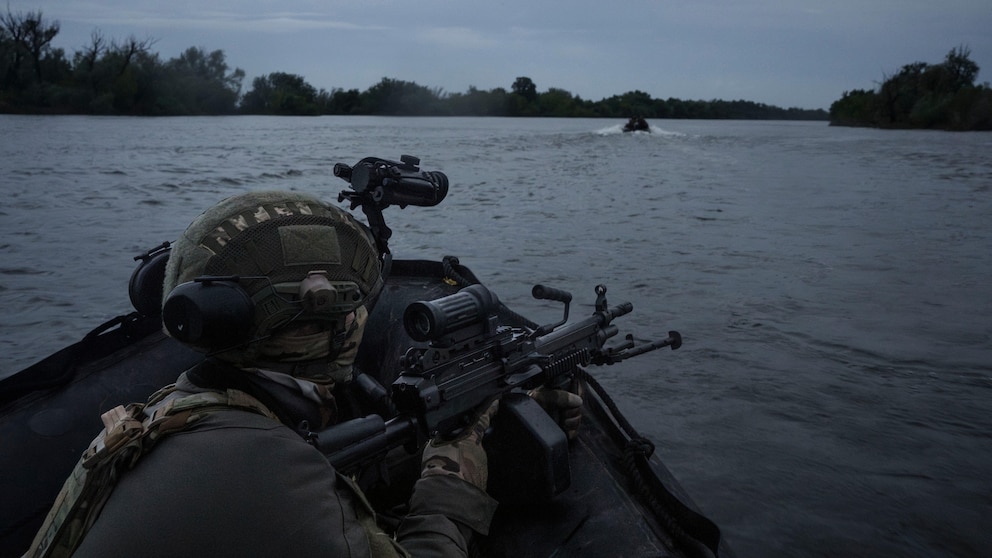 Advancement Efforts by Ukrainian Troops on Russian-Held Side of Crucial River