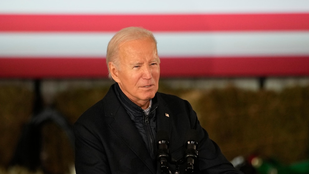 Biden and First Lady to Visit Maine, Offering Condolences to Community Affected by Mass Shooting