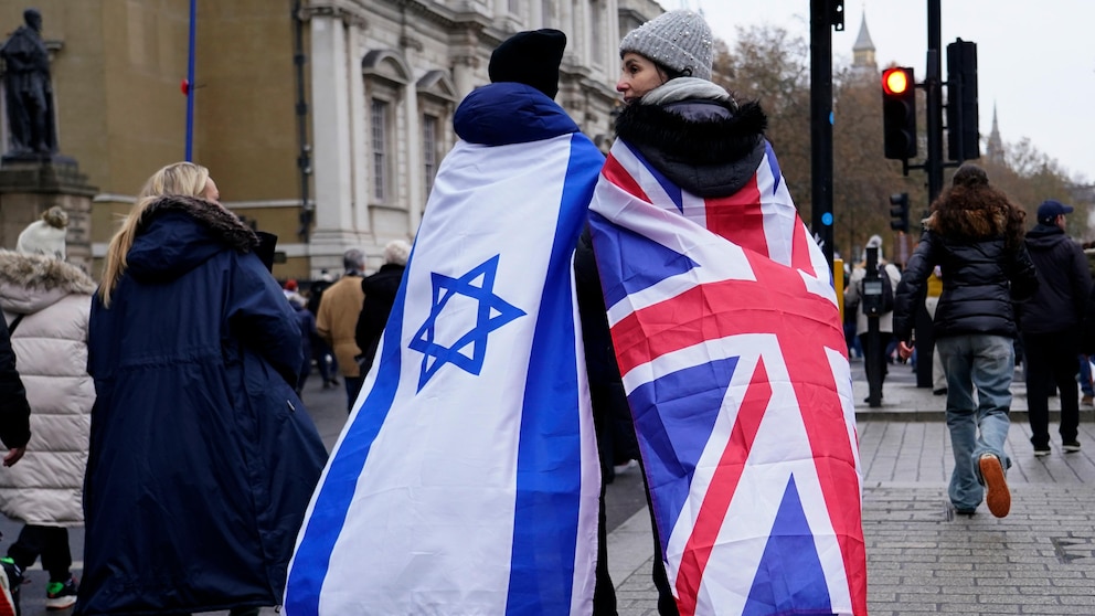 Boris Johnson, Former UK Leader, Participates in London March Against Antisemitism