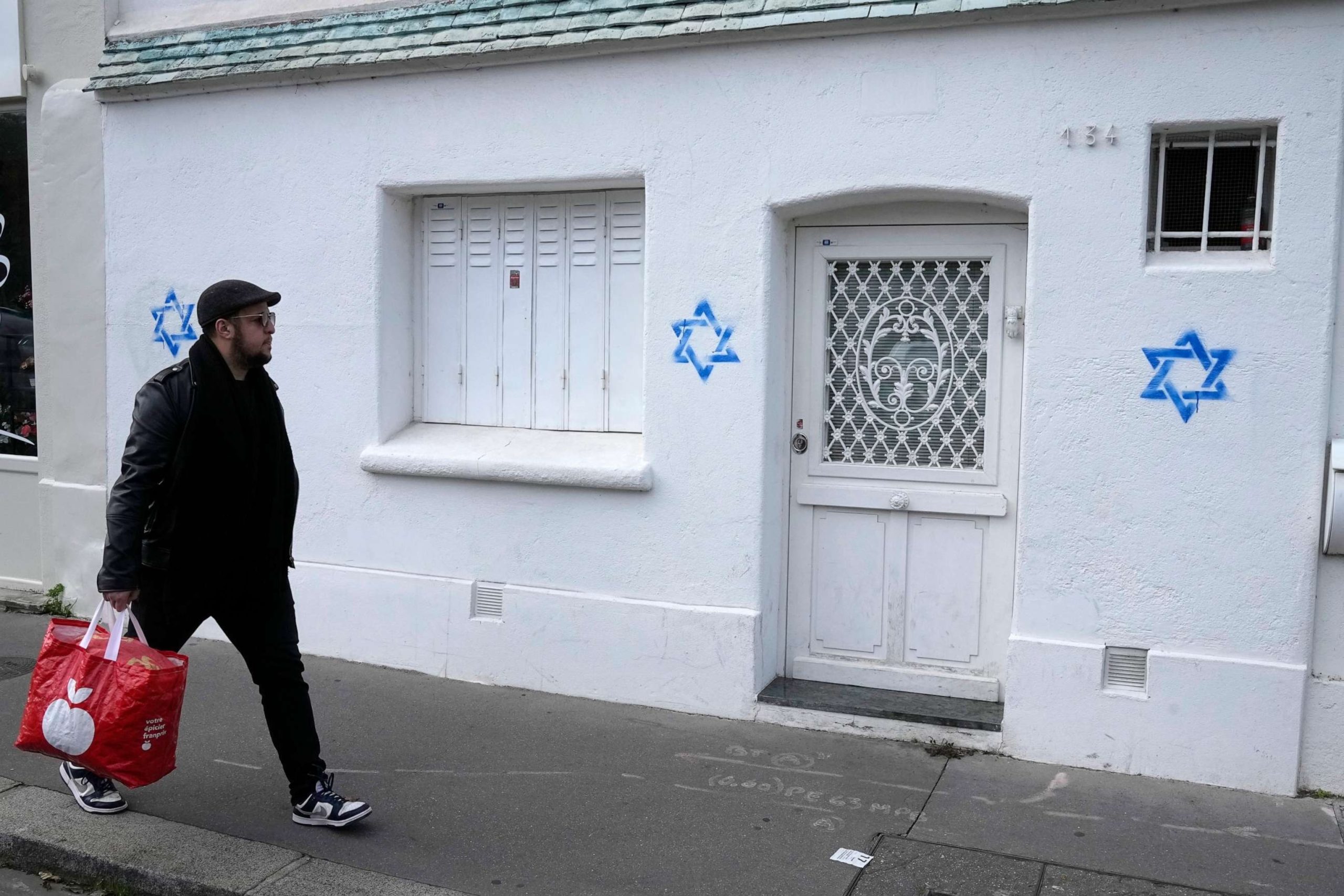 French authorities launch investigation into potential foreign connection to Star of David graffiti