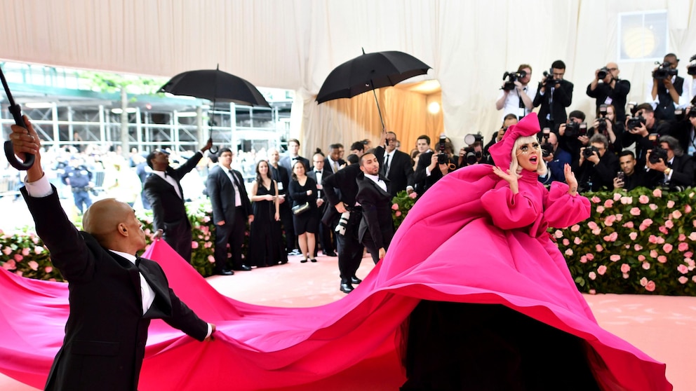 Introducing the New Met Gala Theme: Exploring the Fashion World's 'Sleeping Beauties'