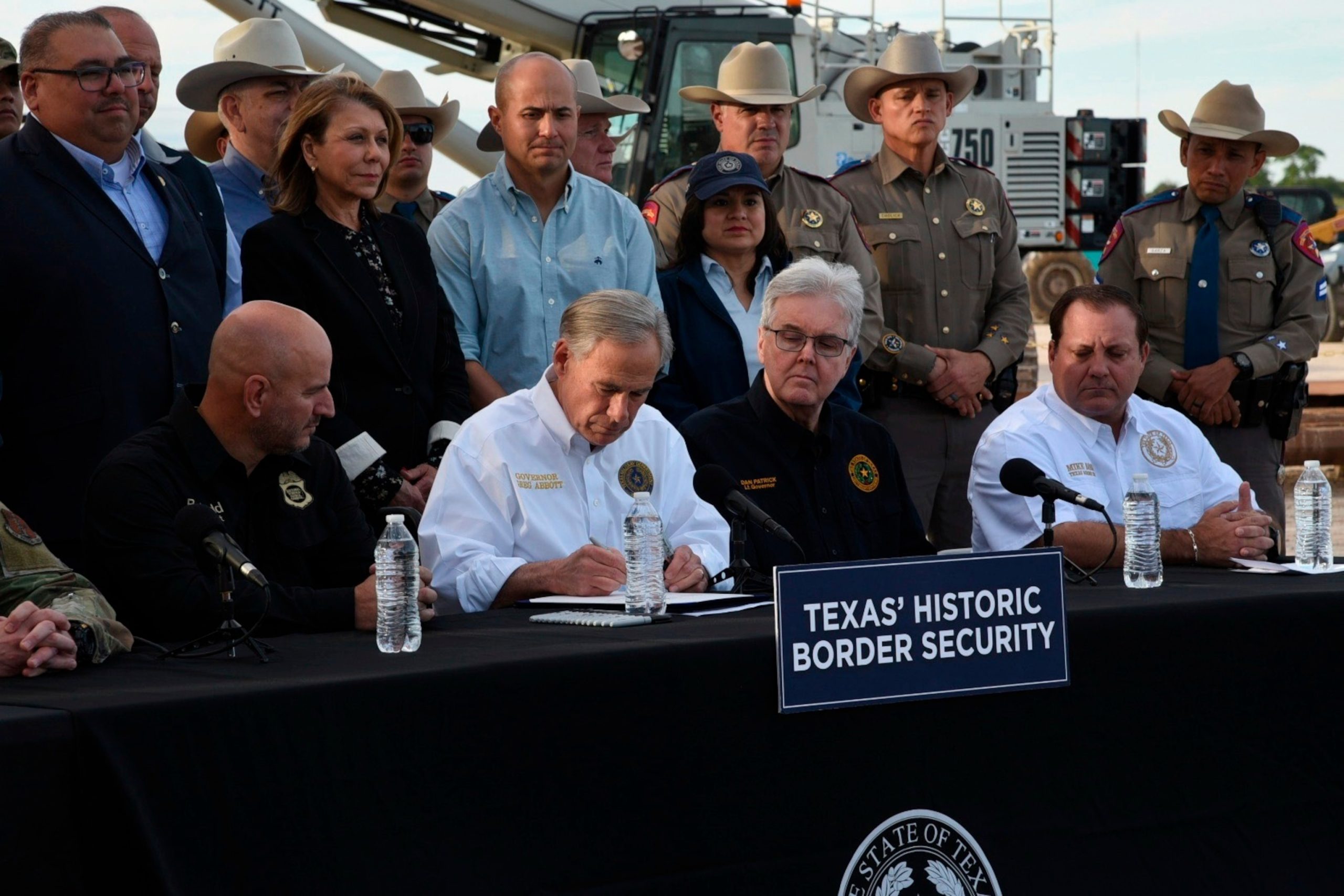 ACLU Takes Legal Action Against Texas Law Granting Police Authority to Detain Migrants