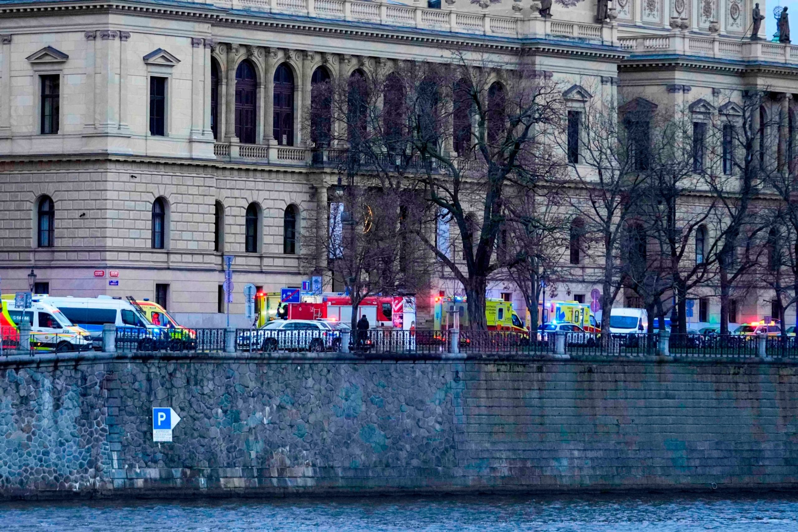Multiple fatalities and numerous injuries reported in shooting incident at Prague University
