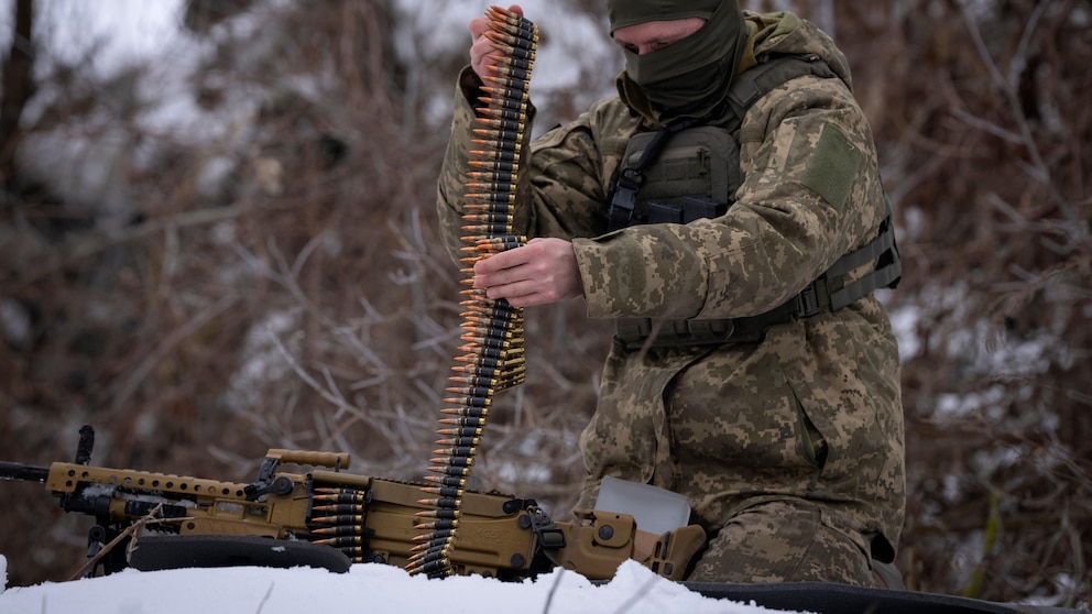 Russian Volunteers Joining Ukrainian Ranks in Response to Moscow's War