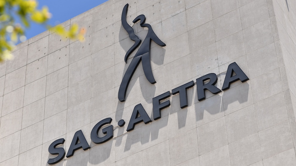 SAG-AFTRA Members Approve 3-Year Contract with Studios in Recent Vote