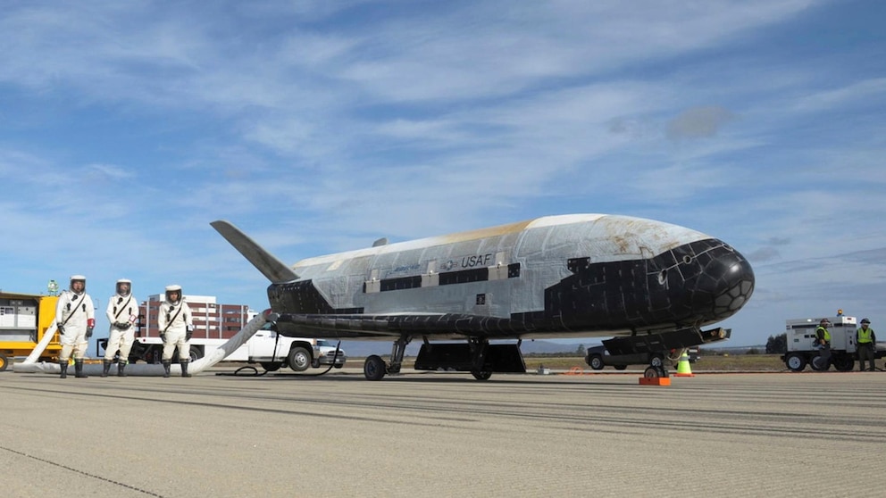 US Military Space Plane Launches on Classified Mission with Anticipated Long Duration