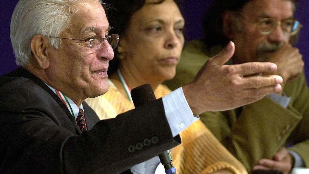 Basdeo Panday, the First Prime Minister of Indian Descent in Trinidad and Tobago, Passes Away