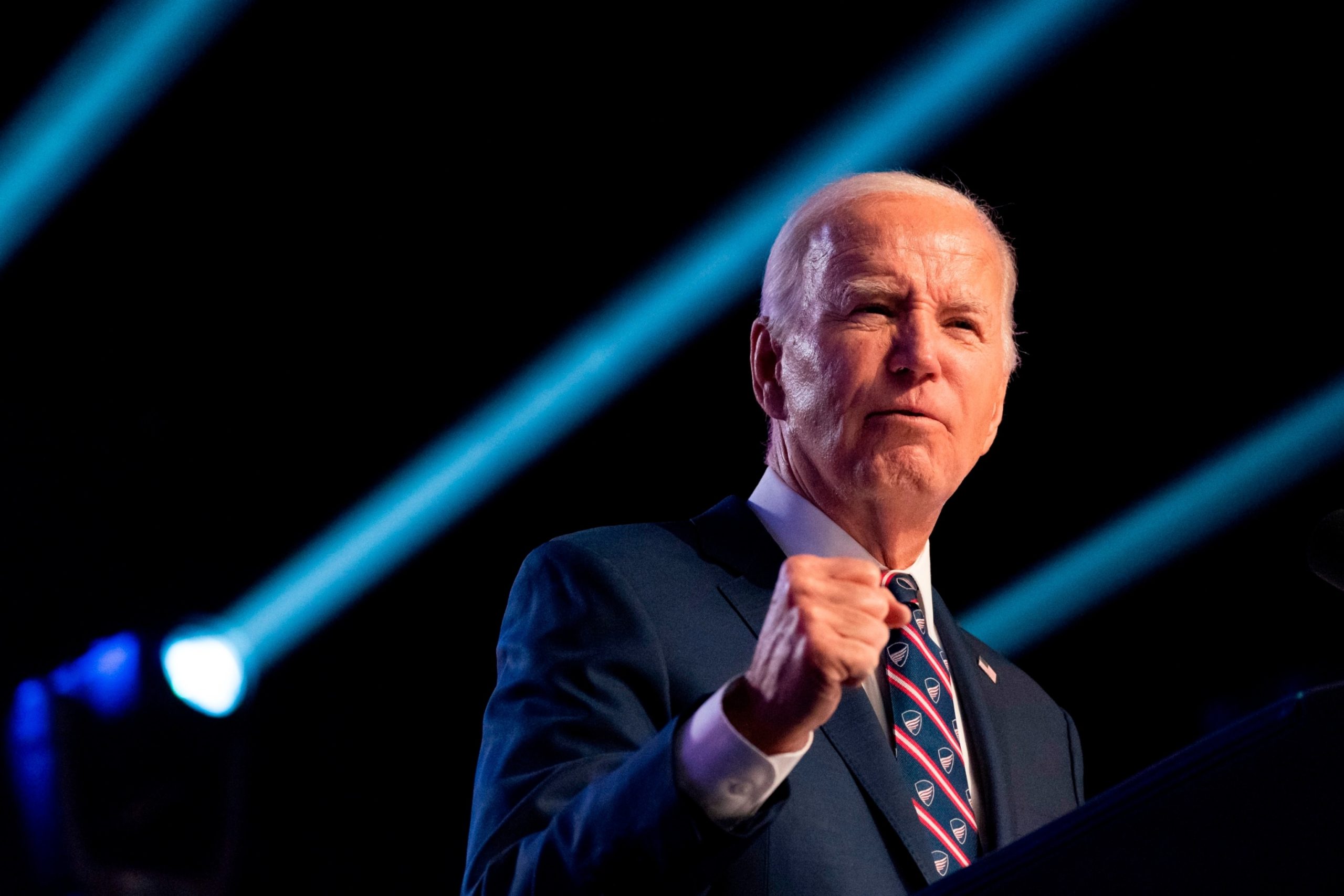 Biden Campaign Offers Perspective on Iowa Caucuses: Candidates Express Consensus on Unfavorable Message