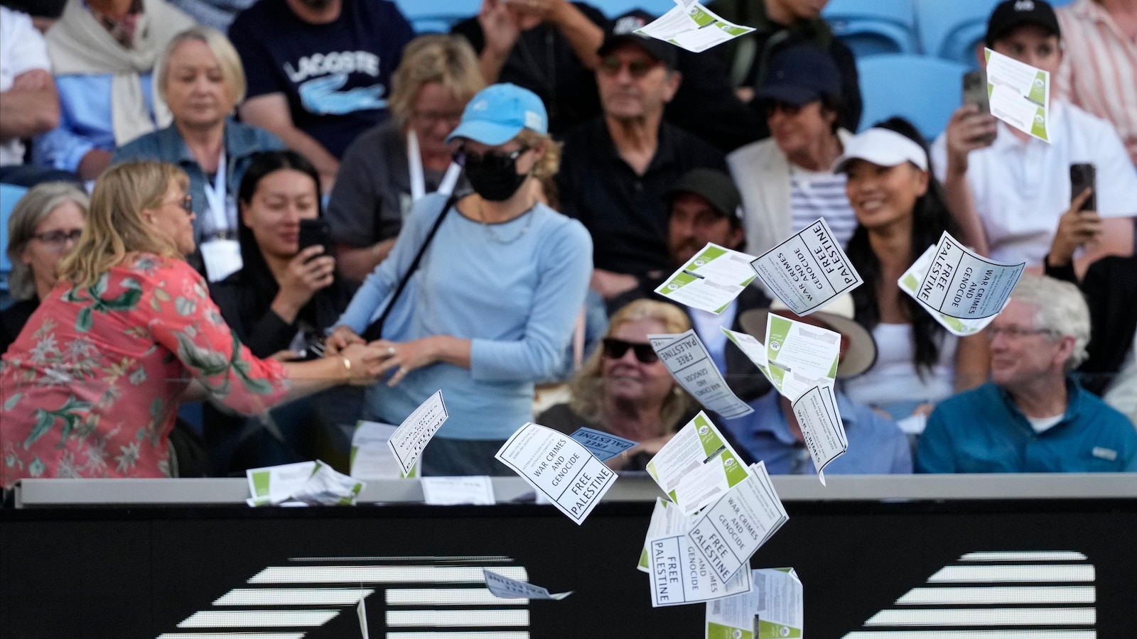 Disruption at Australian Open as Protester Throws Papers on Court during Zverev, Norrie Match