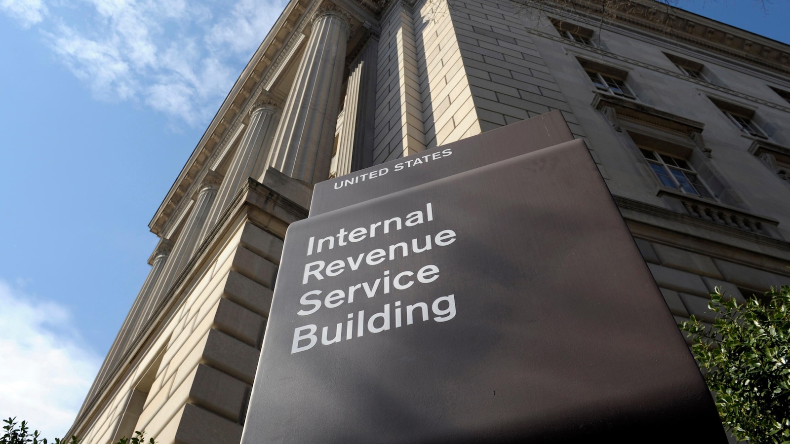 IRS Increases Collection from Wealthy Tax Evaders by $360M Amidst Looming Funding Challenges