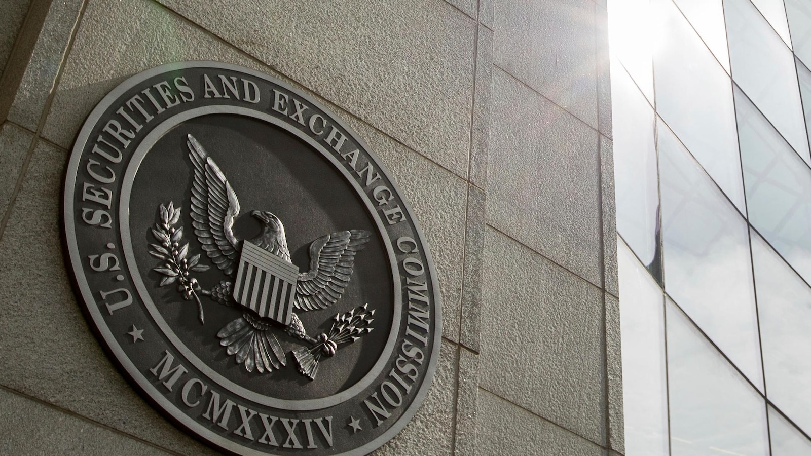 SEC Chair Refutes Approval of Bitcoin ETF, Citing Hacked Account on X Platform
