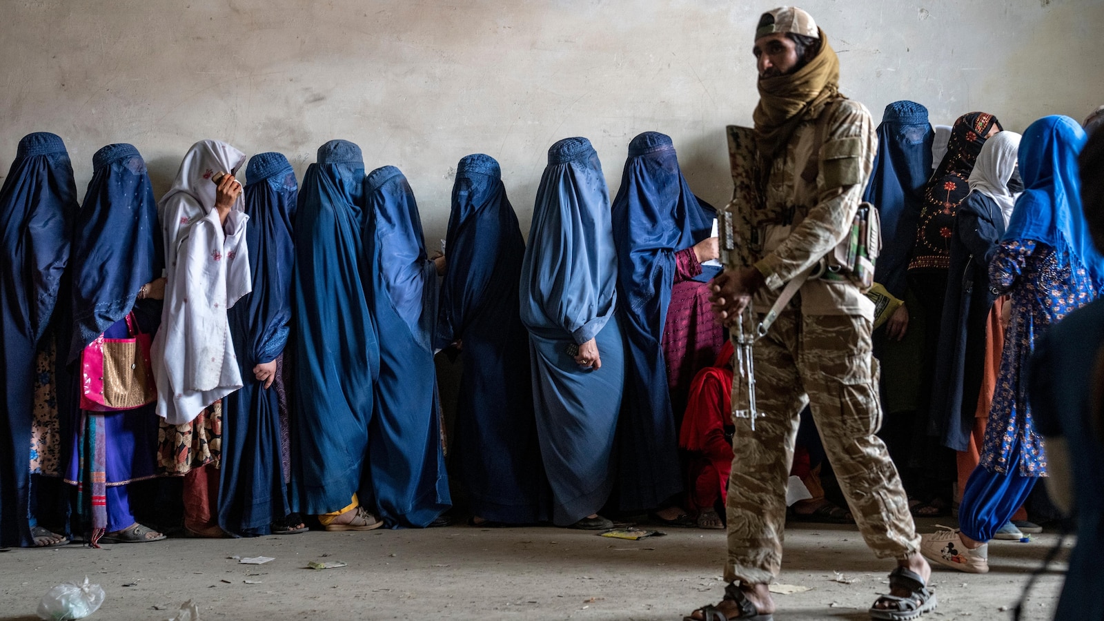 UN reports Taliban imposing restrictions on single and unaccompanied Afghan women