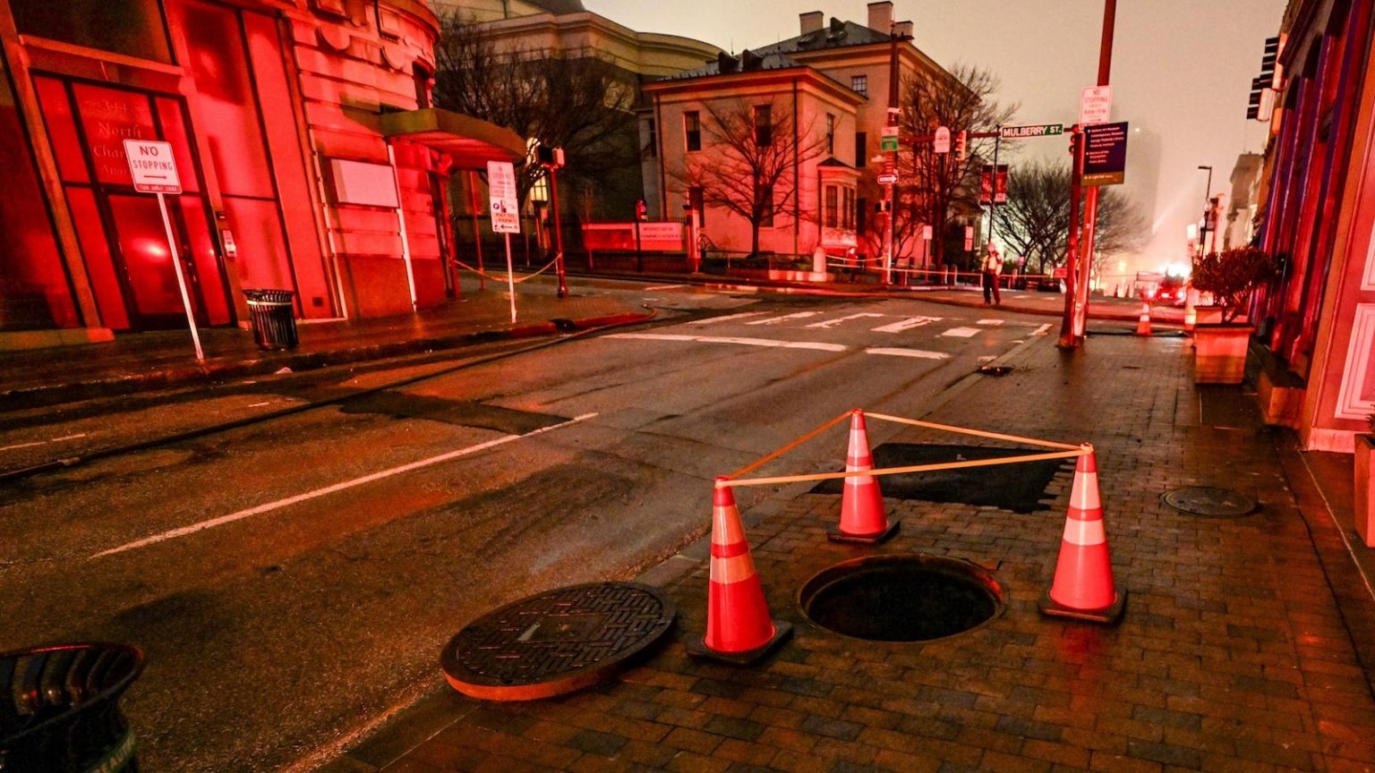 Baltimore%3A+Abandoned+Building+Fire+Causes+Major+Road+Closures