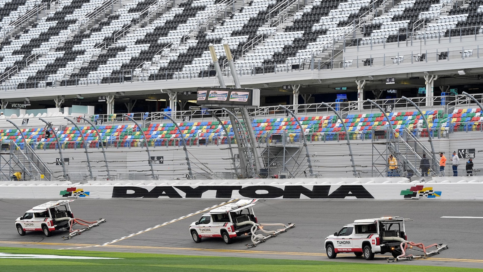 NASCAR's Daytona 500 Commences One Day Behind Schedule Due to Persistent Rainfall