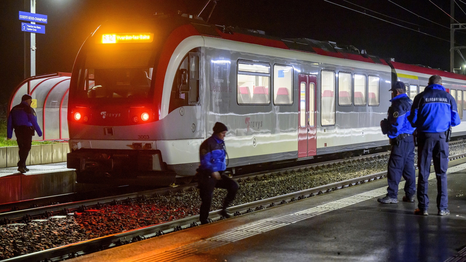 Police kill Iranian man who seized hostages on Swiss train with axe and knife