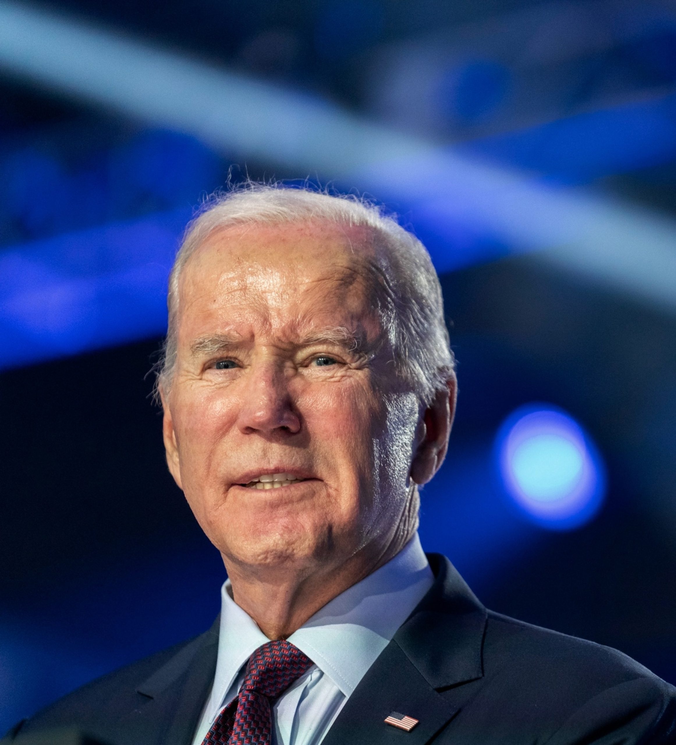 Sources indicate that the special counsel investigating classified documents in the Biden administration anticipates releasing a report within the next few days.