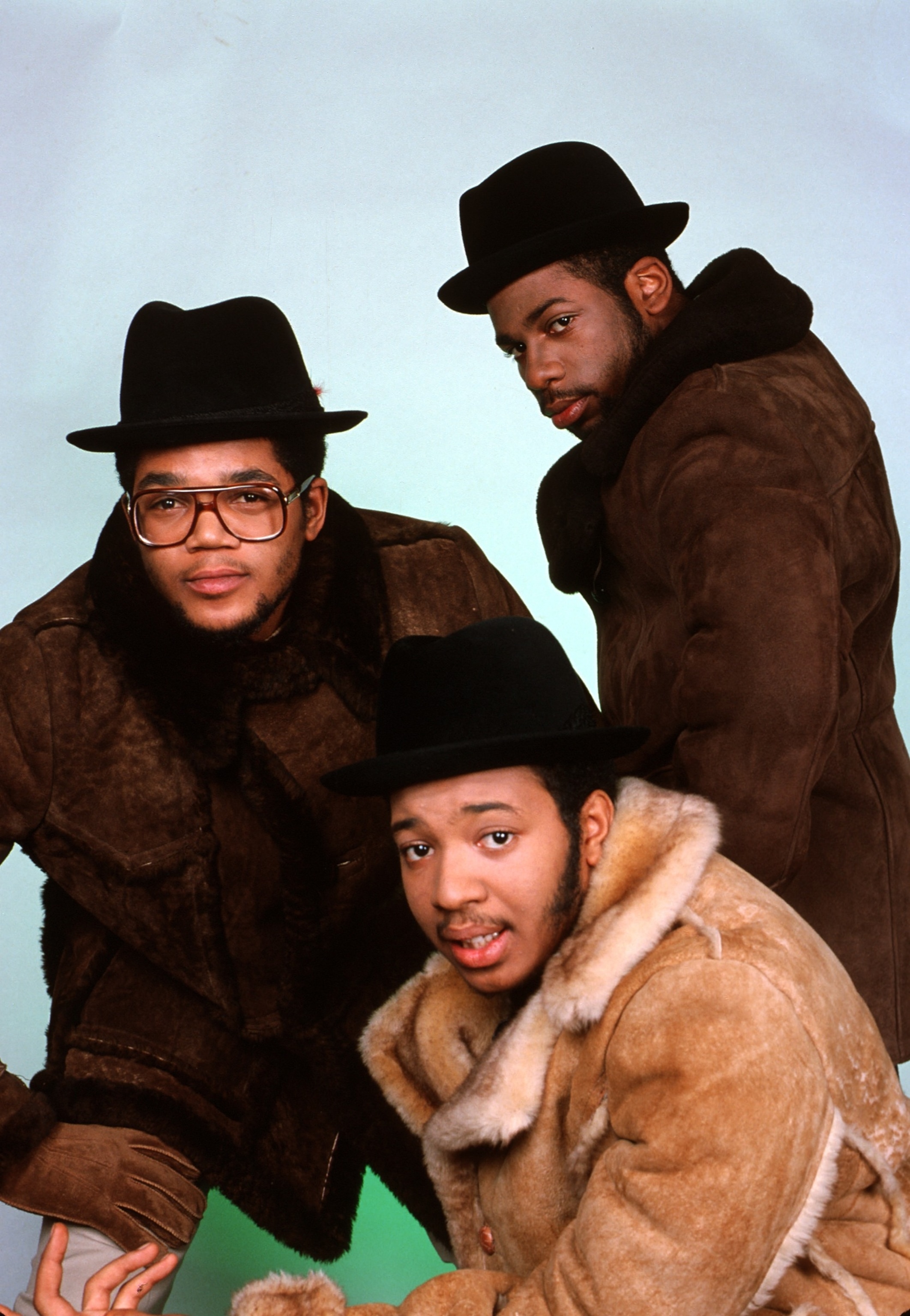 PHOTO: In this 1985 file photo, Darryl McDaniels, left, Joseph Simmons, center, and Jam Master Jay of the hip-hop group Run-D.M.C. pose for a studio portrait session in New York.