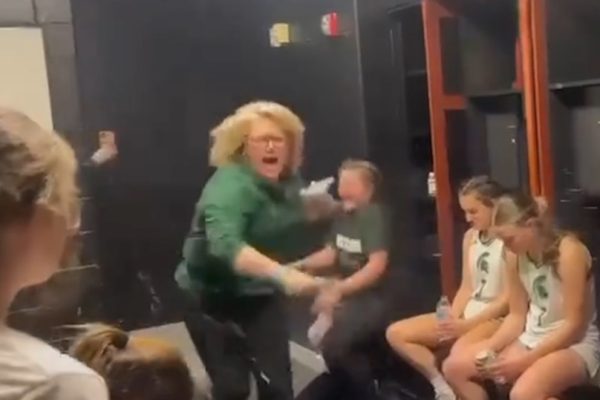 Basketball team pulls hilarious prank on coach after winning state championship